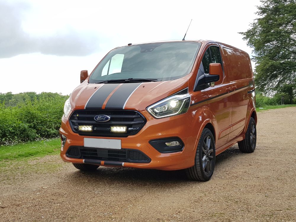 Kit éclairage calandre LED Ford Transit Custom (2018–2022) Triple-R 750 – Image 1
