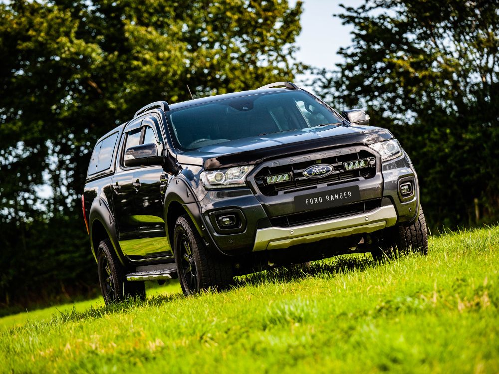 Kit éclairage calandre LED Ford Ranger (2019–2022) Triple-R 750 – Image 1