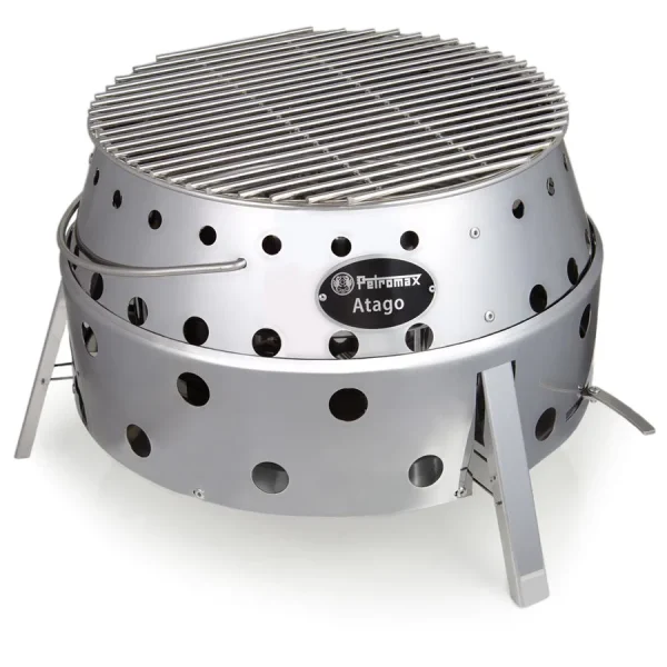 Le barbecue Atago est un incontournable pour la cuisine en plein air. Polyvalent et robuste, il sert de barbecue, réchaud, brasero ou four.