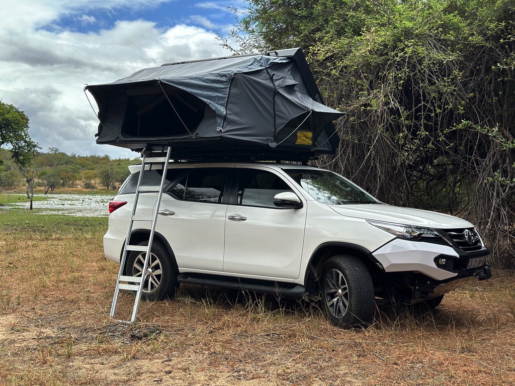 Eezi-Awn Sword Rooftop Tent-Grey