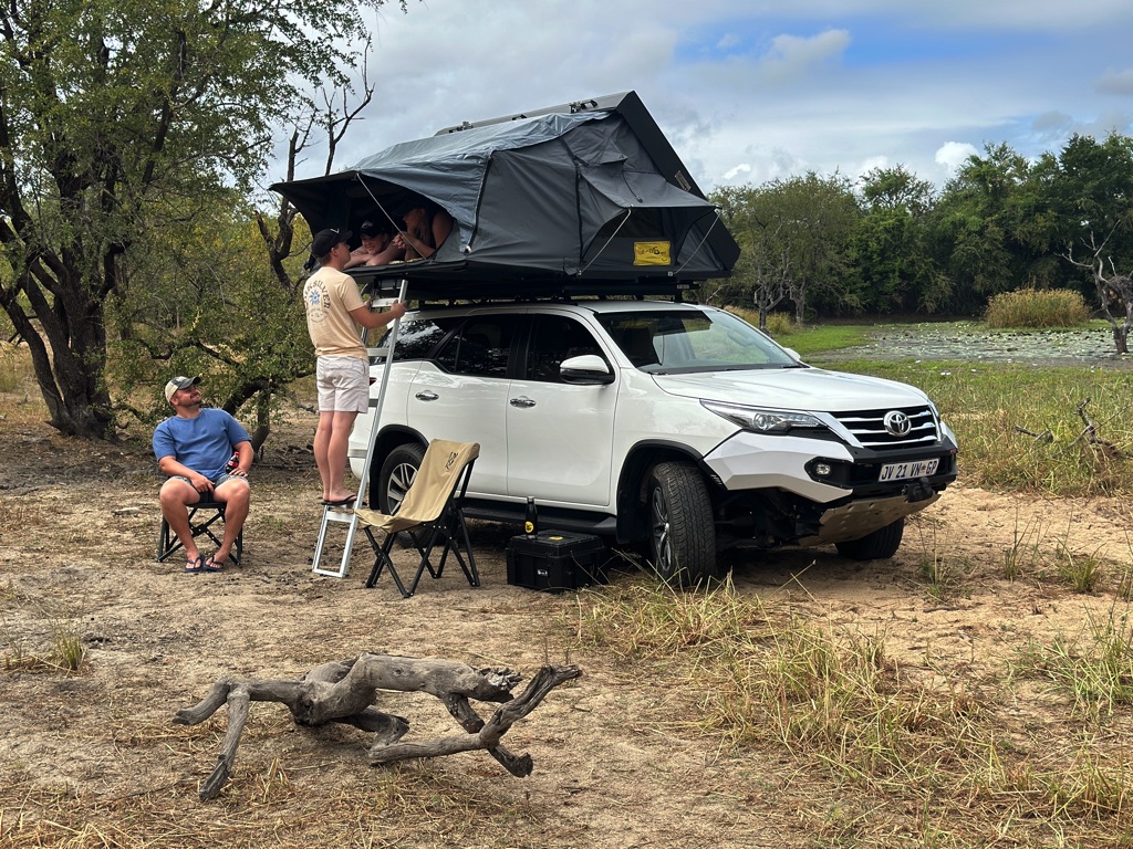 Eezi-Awn Sword Rooftop Tent-Grey – Image 2