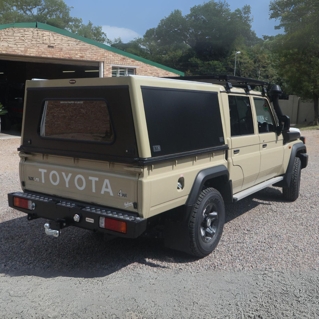 Hard-top Toyota Land Cruiser 79
