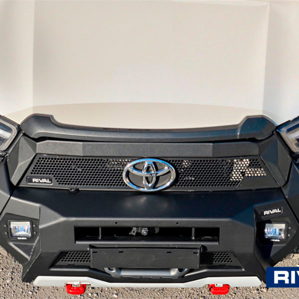 Alternative view of BUMPER FRONT RIVAL TOYOTA HILUX 2021 +