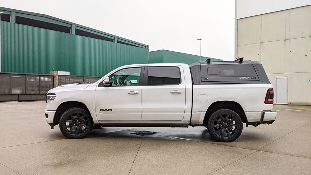 Hardtop Dodge RAM 1500 DS Classic Double Cab 2019+ SB RSI SmartCap EVOs Sport noir – Image 8