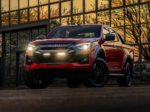 Kit éclairage LED Lazer Linear-6 intégration calandre Isuzu D-Max (2025+)