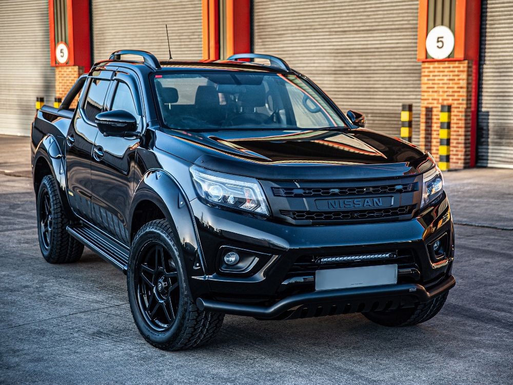 Kit éclairage calandre LED Lazer Nissan Navara (2014-2021) Linear-18 – Image 1