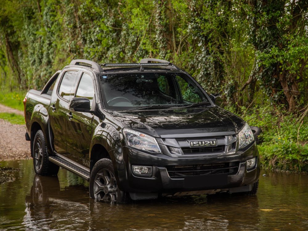 Kit éclairage barre LED avec barre de toit Isuzu D-Max (2017+) – Image 1