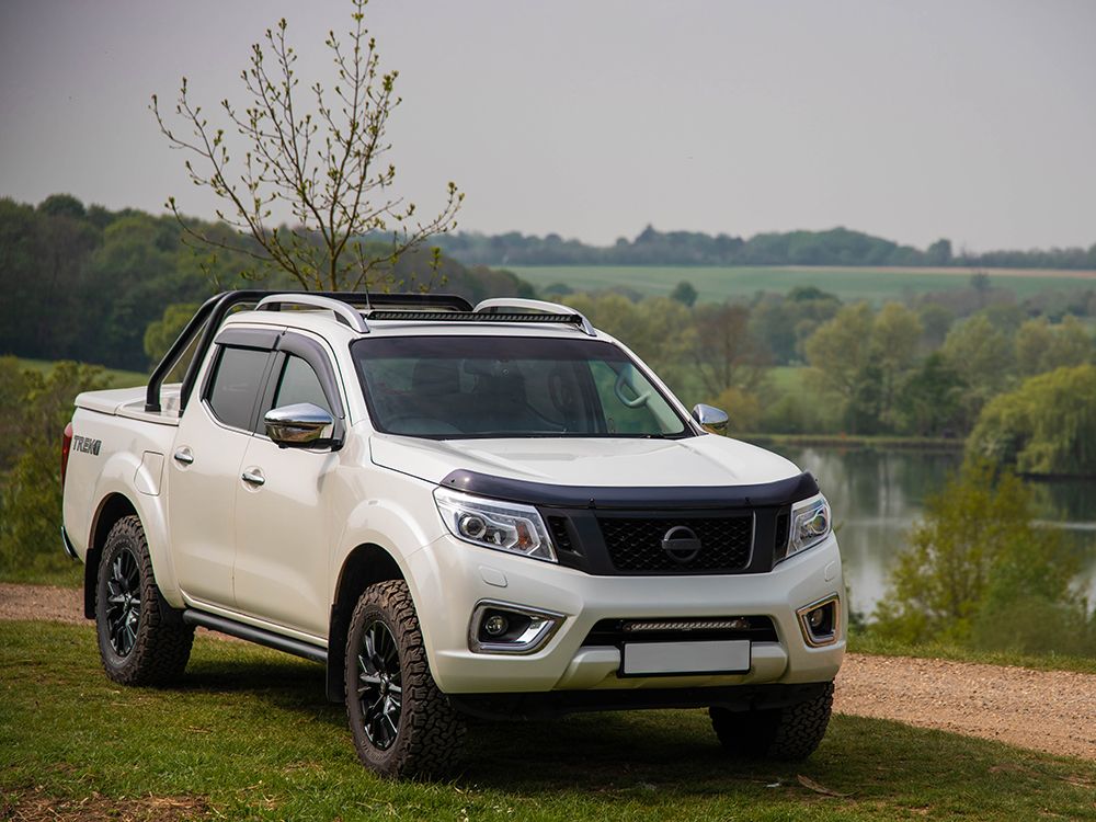 Kit éclairage LED de toit Lazer Nissan Navara (2014-2019) avec barres longitudinales Linear-36 – Image 1