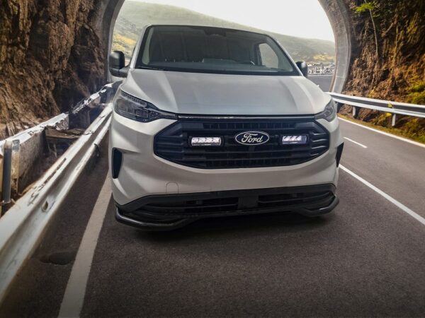 Kit éclairage calandre LED Lazer Ford Transit Custom (2024+) Triple-R 750