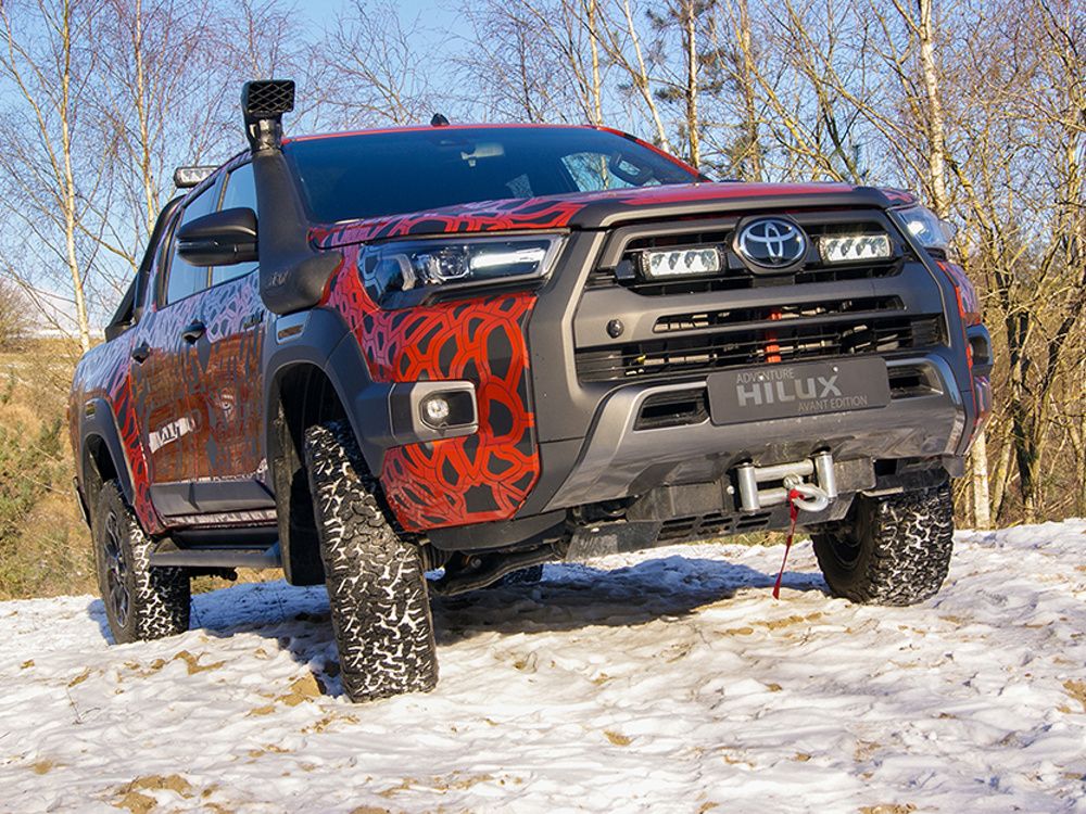 Kit éclairage calandre LED Lazer Toyota Hilux Invincible-X (2021+) Triple-R 750 – Image 1