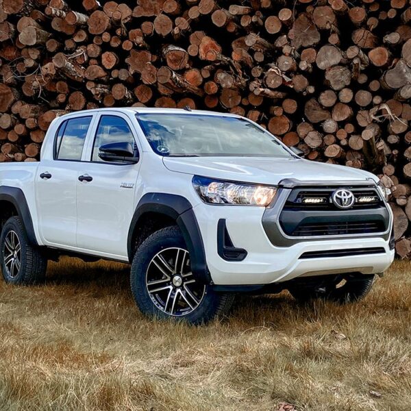 Kit éclairage calandre LED Lazer Toyota Hilux (2021+) Linear-6