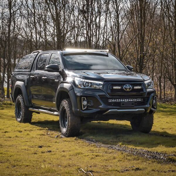 Kit de montage de toit barre LED Lazer Toyota Hilux (2015+) sans barres longitudinales