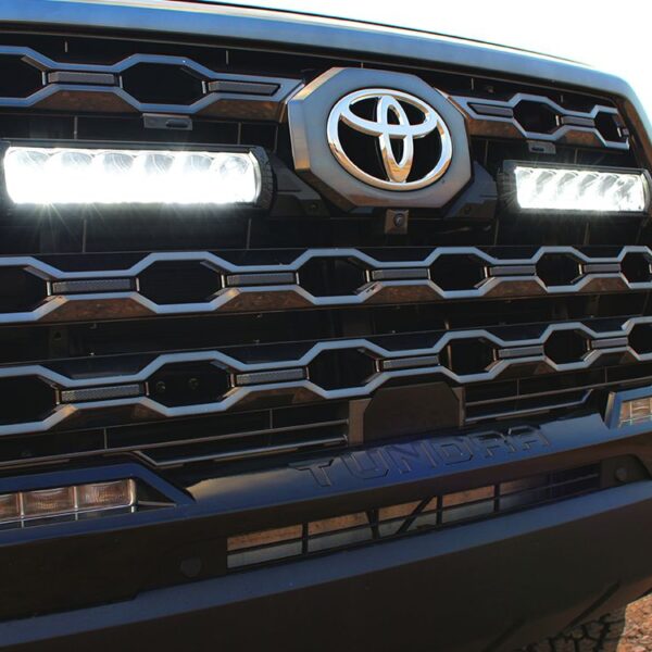 Alternative view of KIT MONTAGE TRIPLE-R 850 CALANDRE TOYOTA TUNDRA PLATINUM 2024+