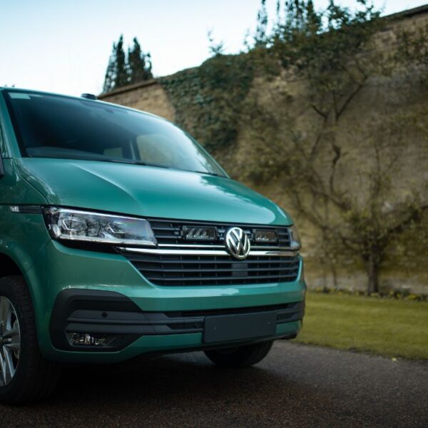 Alternative view of KIT MONTAGE RRR4 CALANDRE VW T6.1 2019+