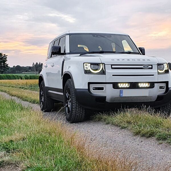 Alternative view of KIT MONTAGE RRR4 CALANDRE LAND ROVER DEFENDER 2020+