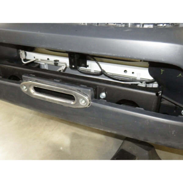 Alternative view of PLATINE TREUIL PC ORIGINE TOYOTA HILUX REVO 2021+