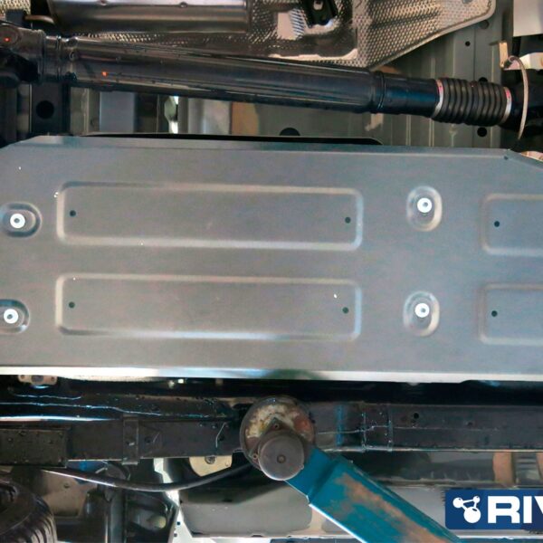 Alternative view of PLAQUE PROTECTION RIVAL RESERVOIR TOYOTA HILUX REVO  (bO22)