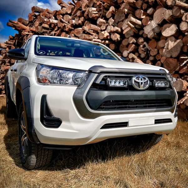 KIT MONTAGE RRR4 & LINEAR 6 CALANDRE TOYOTA HILUX 2021+ – Image 3