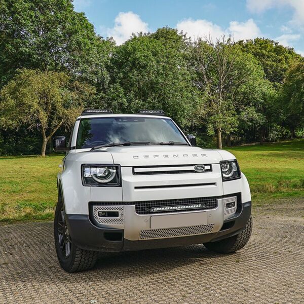 KIT MONTAGE LINEAR 18 CALANDRE LAND ROVER DEFENDER 2020+ – Image 3