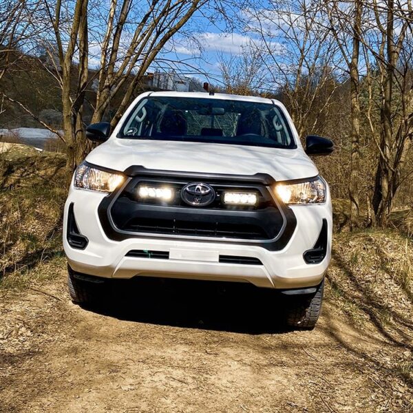 KIT MONTAGE RRR4 & LINEAR 6 CALANDRE TOYOTA HILUX 2021+ – Image 4