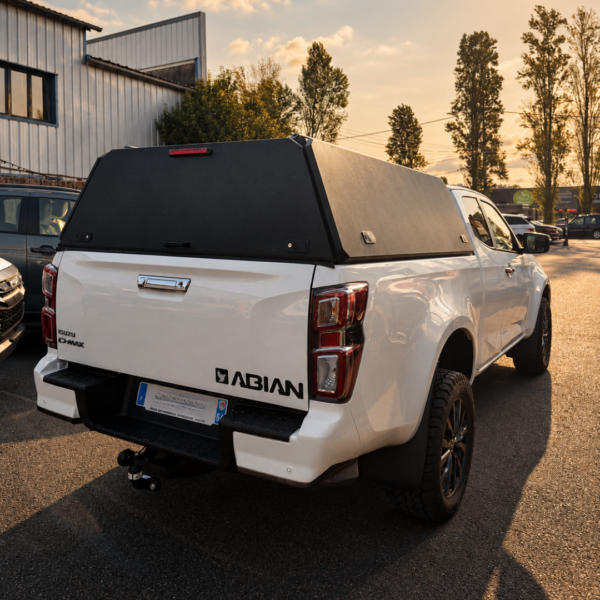 Hardtop fermé (sans vitre) aluminium noir CW Isuzu D-Max Space Cab 2020+