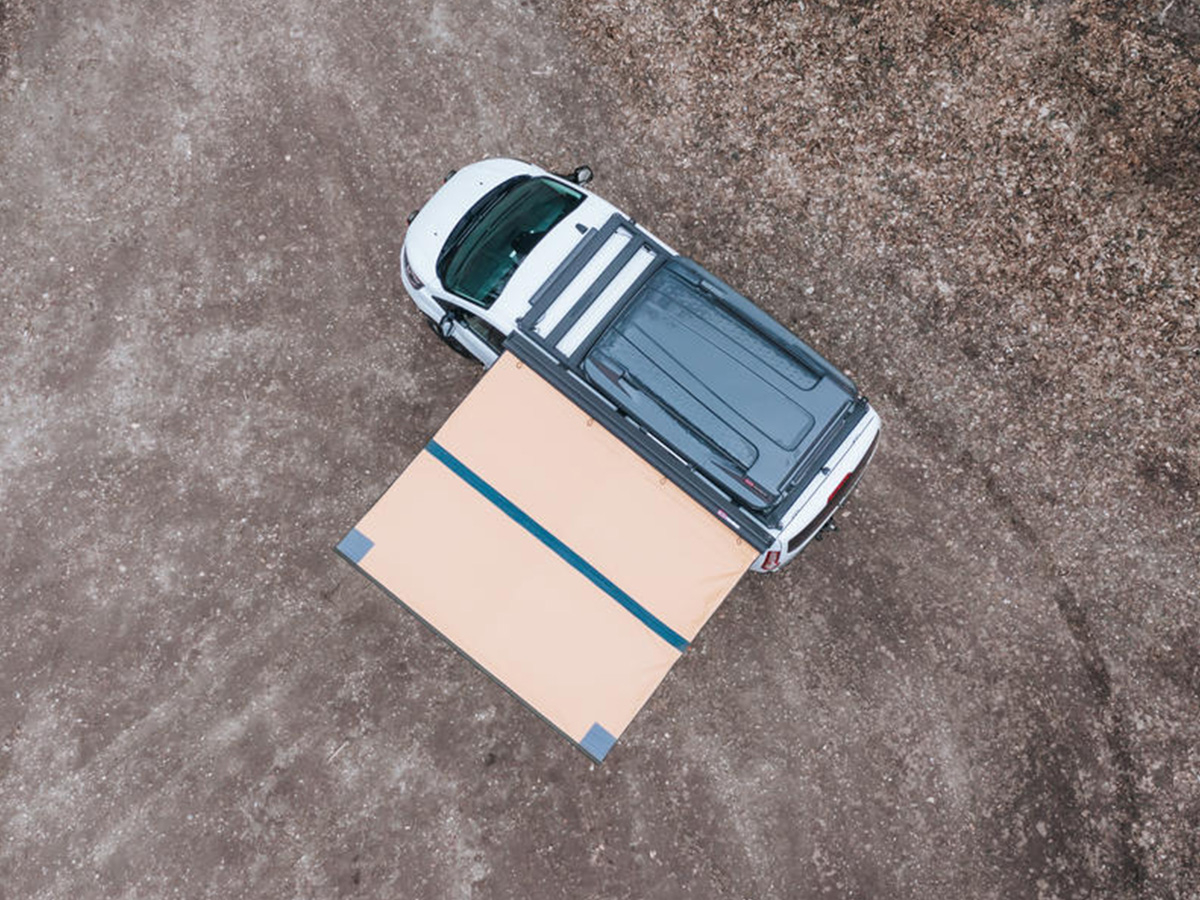 ARB BLK ALUM AWN W/LIGHT 3000 BLACK ED W/ LIGHT – Image 2