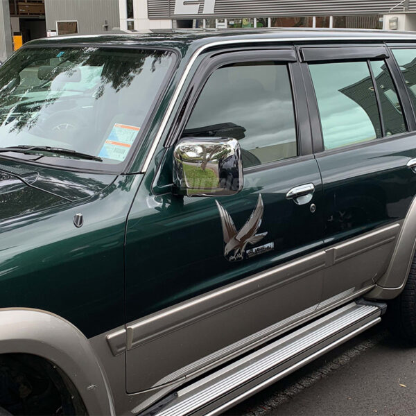 Jeu 4 déflecteurs vitre avant et arrière Nissan Patrol GR Y61