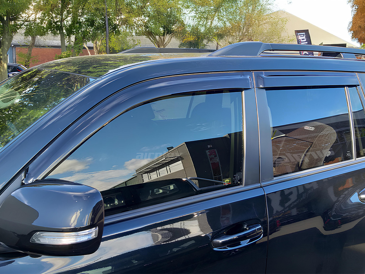 Jeu 4 déflecteurs vitre avant et arrière Toyota KDJ15 GDJ15