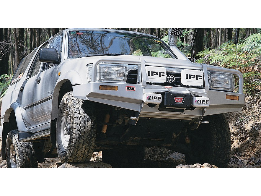 Pare chocs Winch Bar Runner SR5
