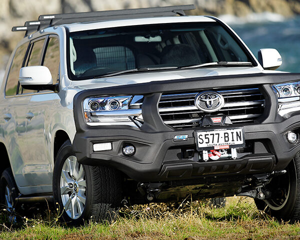 TOY LC200 10/15+ BLK