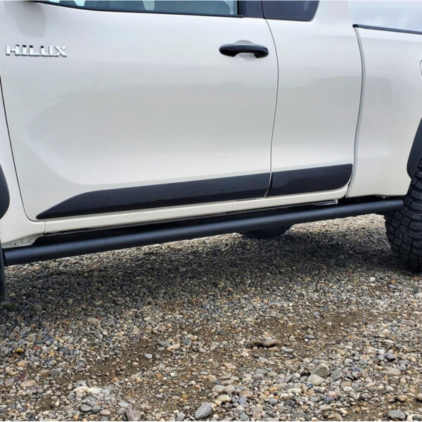 Protections tubulaires de bas de caisse Toyota Hilux Revo N4-Offroad