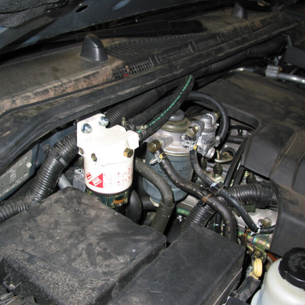 Kit de montage préfiltre Racor pour Nissan Pathfinder et Navara D40 N4-Offroad