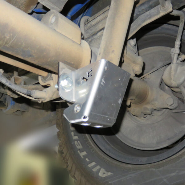 Kit de renforts d'ancrages inférieurs d'amortisseurs arrière pour Mercedes Sprinter 4x4 W906 W907 N4-Offroad