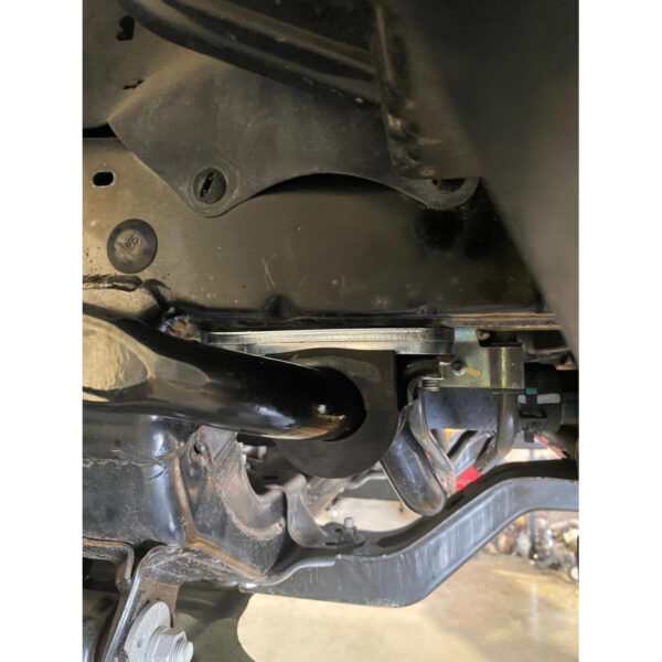 Kit modification ancrages barre stabilisatrice avant pour Toyota Hilux Revo N4-Offroad