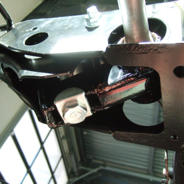 Alternative view of Kit de renforts de basculeurs et triangles à souder pour Toyota Land Cruiser HDJ100 N4-Offroad