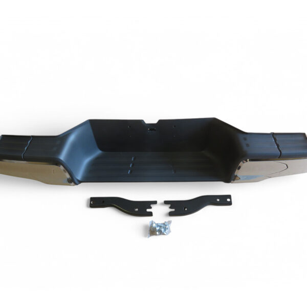 Pare chocs arrière chromé complet adaptable pour Hilux Revo