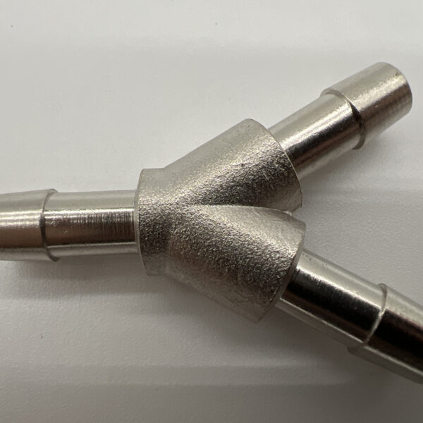 RACCORD Y CANNELE 8MM
