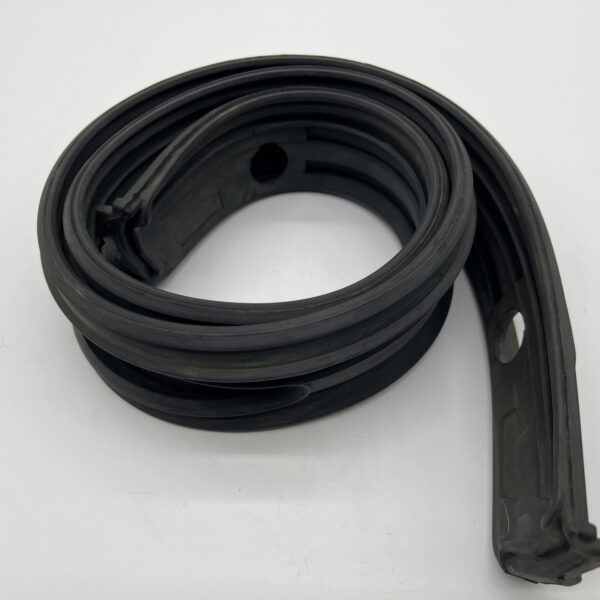 JOINT CAOUTCHOUC DESSOUS BAIE PARE BRISE BJ4