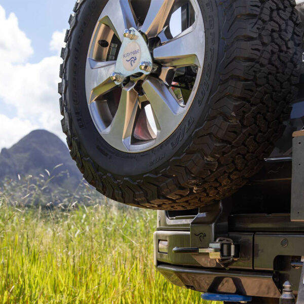 Porte roue de secours gauche Kaymar Toyota Land Cruiser 300
