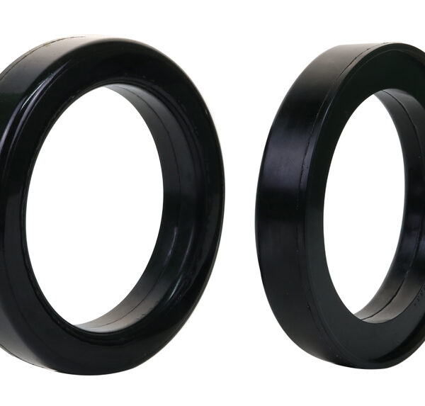 Paire de cales de ressorts arrières Whiteline pour HDJ80 HDJ100 30mm