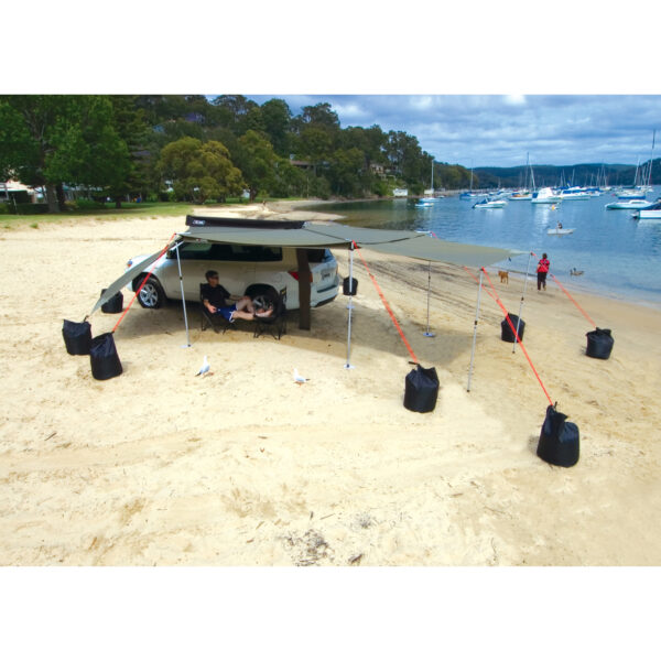 Alternative view of Kit de 8 sacs d'arrimage de auvent à remplir pour sol dur