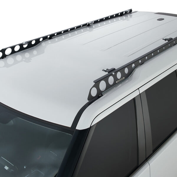 Alternative view of Rhino-Rack Backbone Mounting System - Discovery 3 & 4 Rhino Rack