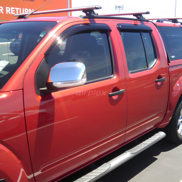 Jeu 4 déflecteurs vitre avant et arrière Nissan Navara D40