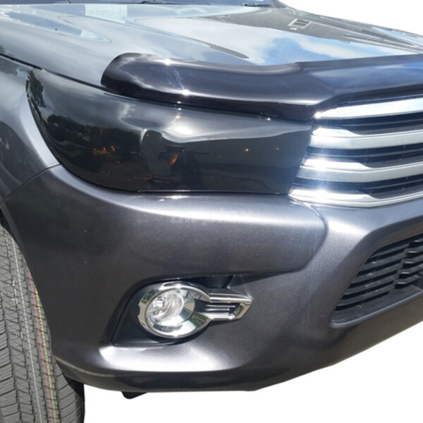 Alternative view of PROTECTION PHARE HILUX REVO LEDS