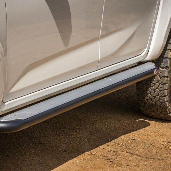 SUMMIT RETURN SUIT DMAX/BT50 SUITS 4448400 MATT BLACK