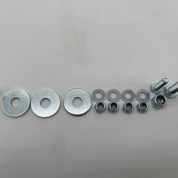 Alternative view of Platine support d'accessoires dans compartiment moteur côté droit pour Mercedes Sprinter W907 N4-Offroad