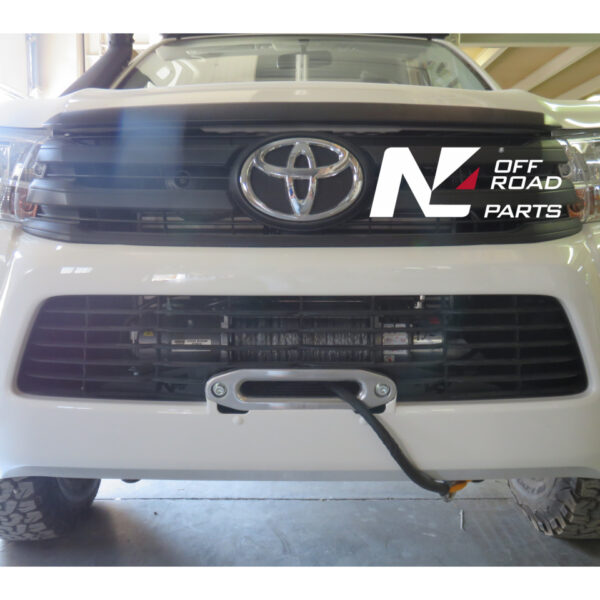 Alternative view of Platine de treuil intégrée au pare-chocs d'origine pour Toyota Hilux Revo avant 12/2020 N4-Offroad