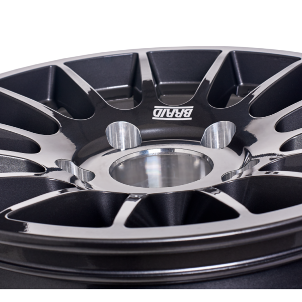 Alternative view of Jante alu Braid Winrace S grise 8x17 6x139.7 ET40 pour GDJ250