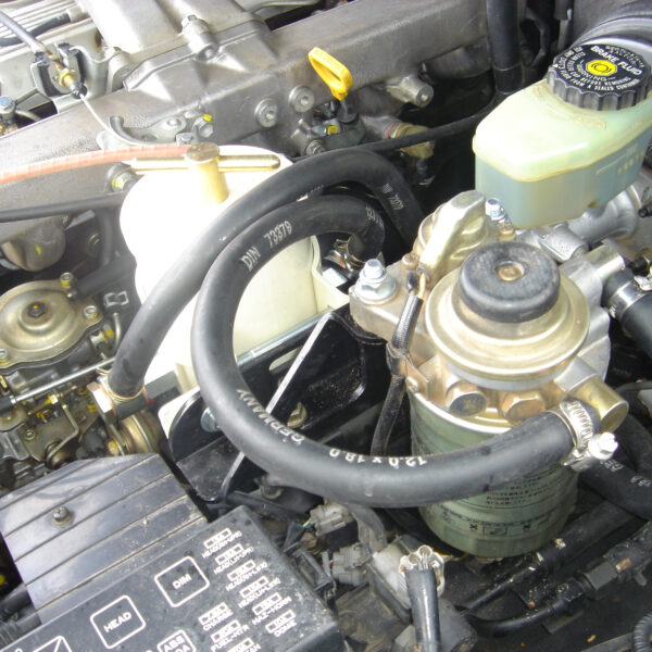 Alternative view of Kit de montage préfiltre Racor 500FG pour Toyota HDJ80 sans ABS N4-Offroad