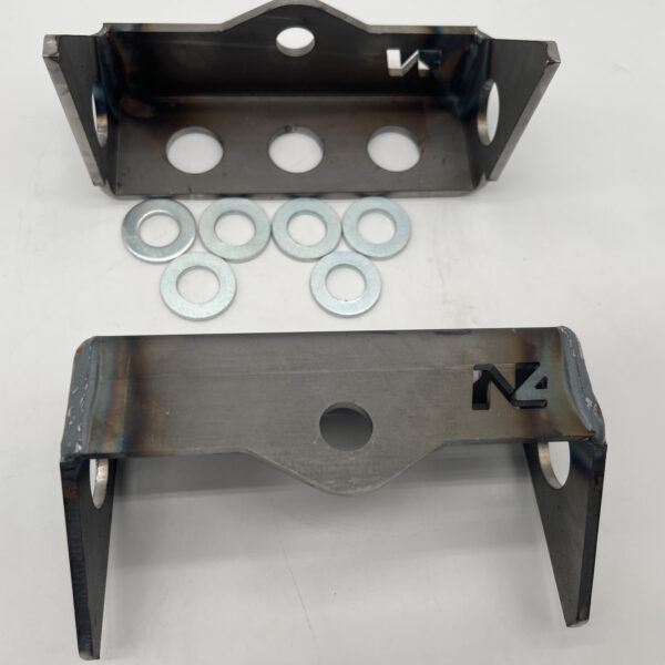 Kit de renforts d'ancrages supérieur d'amortisseur arrière pour Mercedes Sprinter 4x4 W906 W907 N4-Offroad